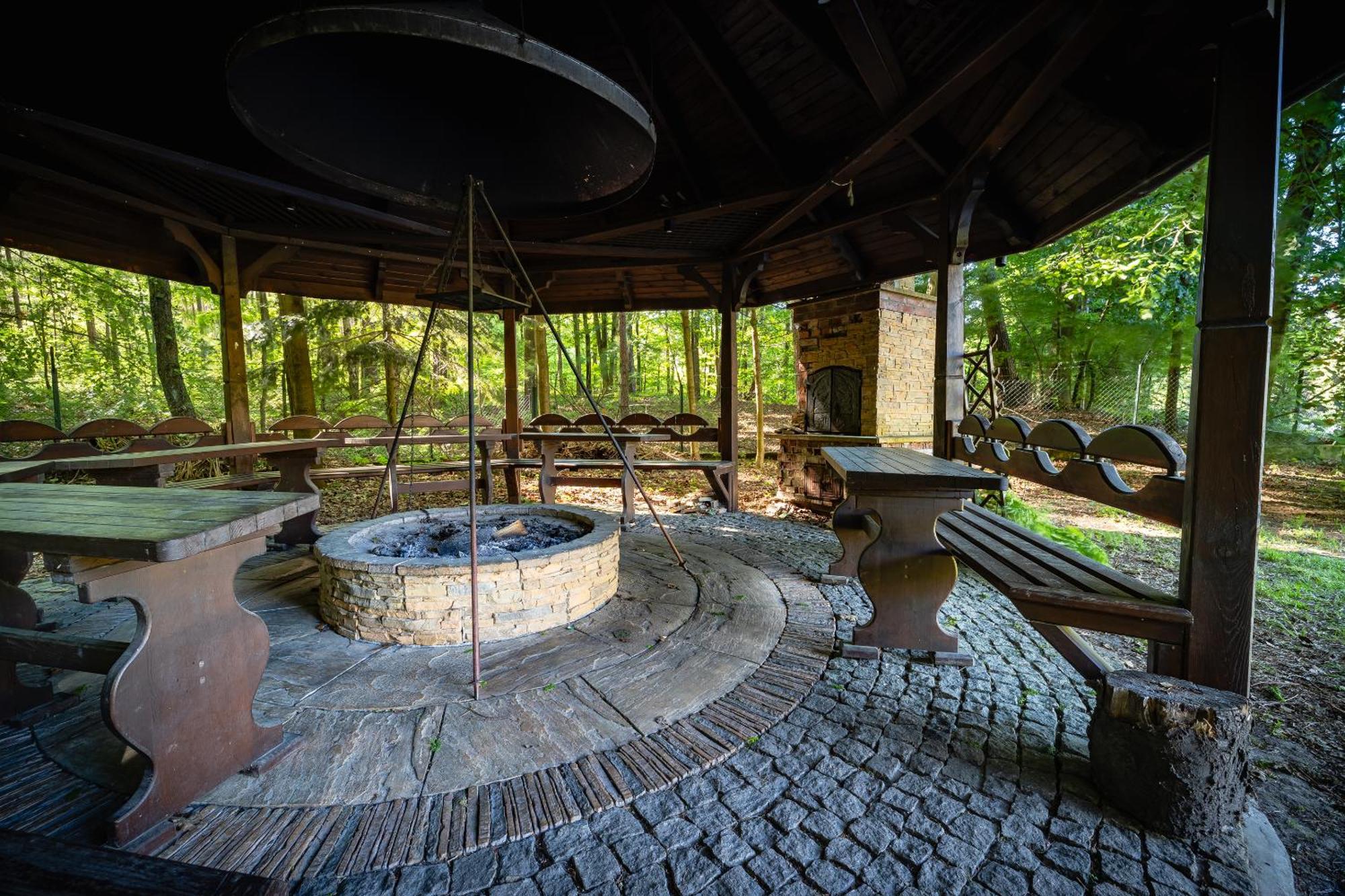 Dom Nad Stawem Villa Rakszawa Ngoại thất bức ảnh
